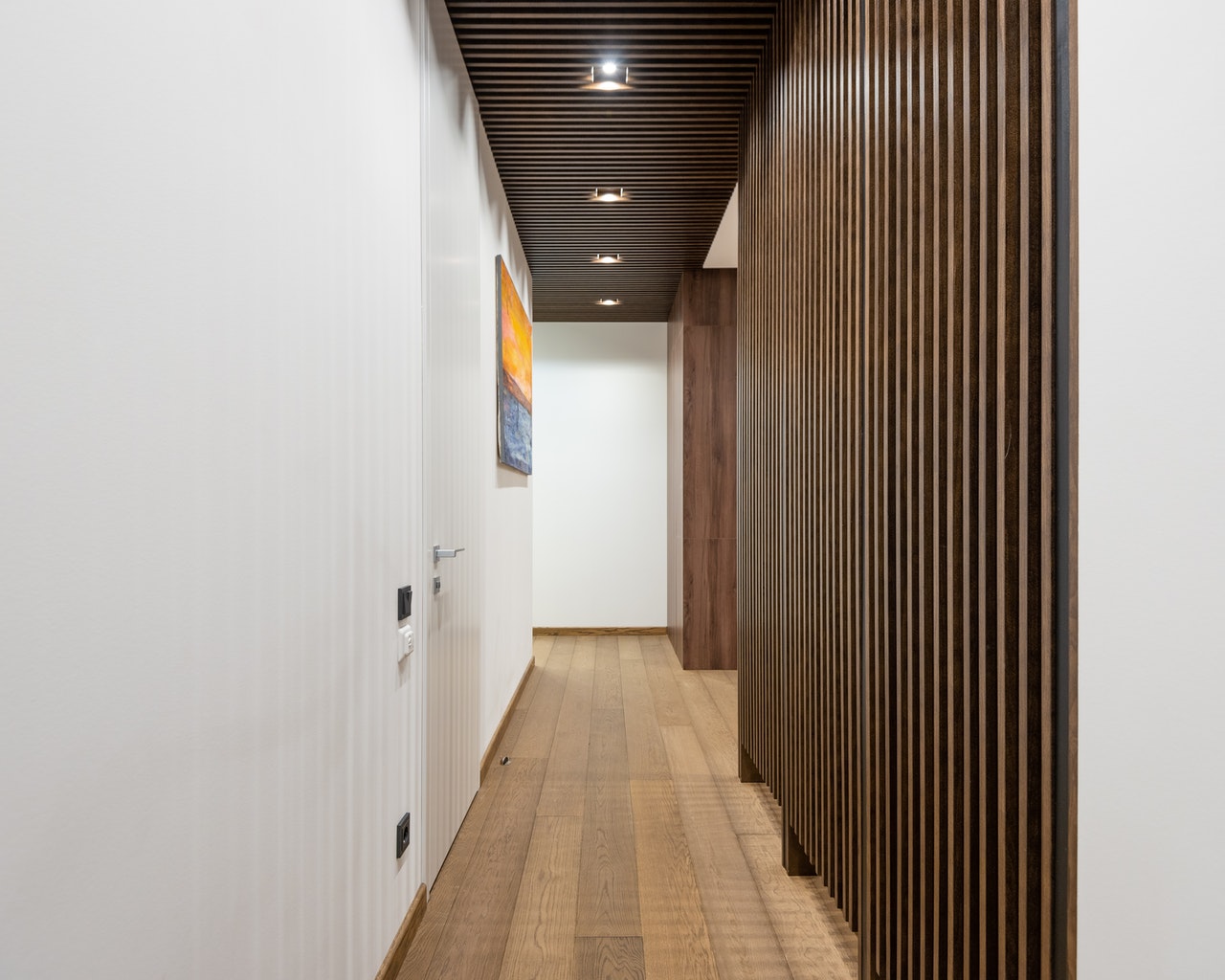 The best narrow hallway ideas to transform tight spaces | Homebuilding